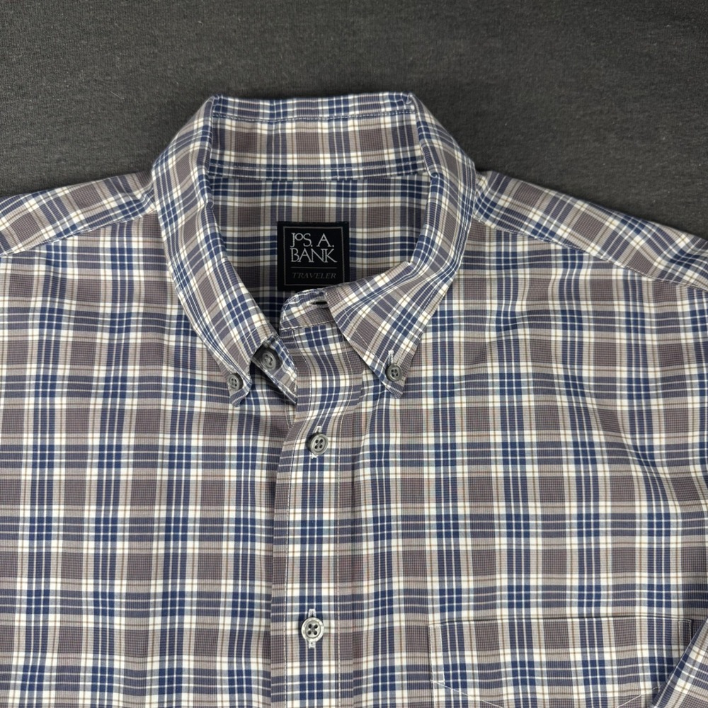 JOS A BANK Traveler Mens Long Sleeve Button Down Shirt Plaid Traditional  Size L